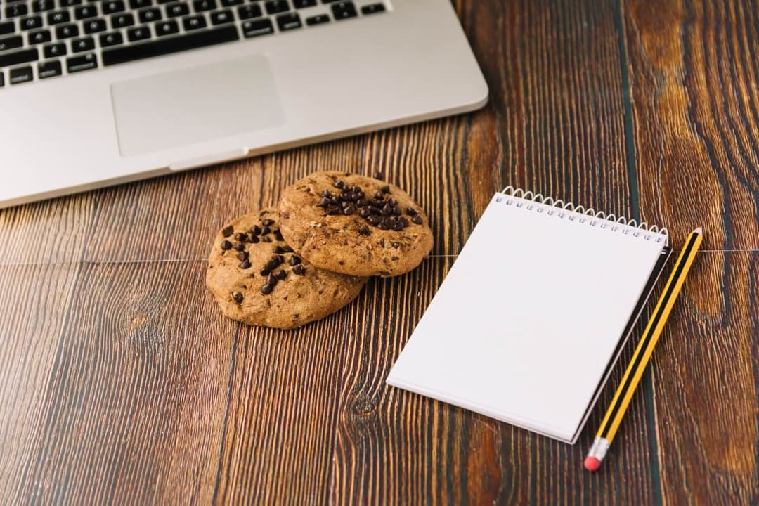 ciasteczka, laptop, pliki cookies