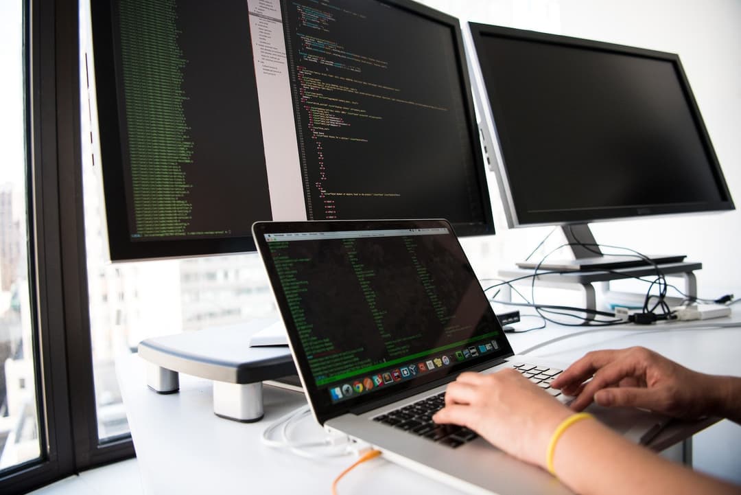 Programista, Composer